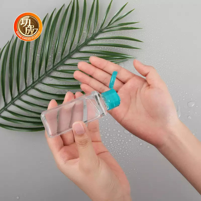 OEM Mini Plastic Sanitizer Bottle PCR PLA de Fles van het de Handdesinfecterende middel van de Reisgrootte met Siliconehouder