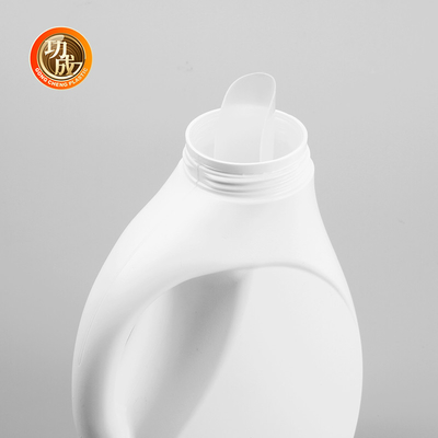 Semi-transparante plastic flessen met schroefdop