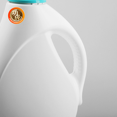 Haldoorzichtige vloeibare wasmiddel plastic fles kinderbescherming